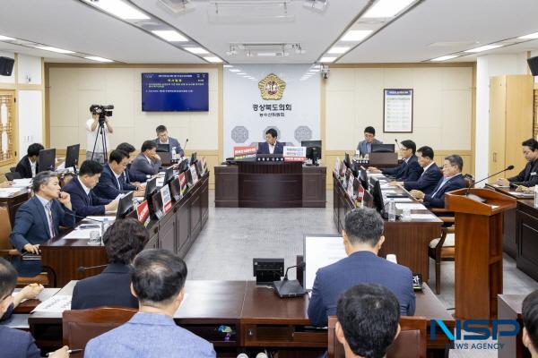 NSP통신-경상북도의회 농수산위원회는 제357회 임시회에서 지난 25일부터 26일까지 농수산위원회를 열고 조례안 7건과 건의안 1건, 농축산유통국·해양수산국·농업기술원 소관 2025년도 제3회 추가경정예산안을 심사했다. (사진 = 경상북도의회)