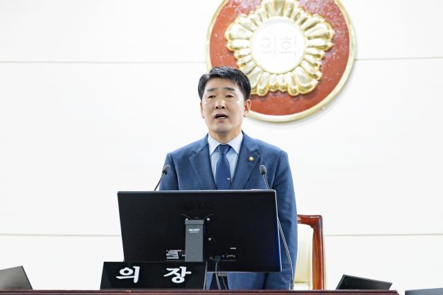 NSP통신-2일 배정수 화성시의회 의장이 개회사를 하고 있다. (사진 = 화성시의회)