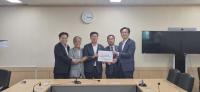 [NSP PHOTO]유의식 완주군의장, 국무총리실 방문…완주·전주 통합 반대 건의문 전달