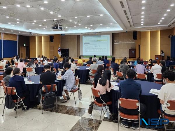 NSP통신-구미상공회의소는 5일 구미상공회의소 2층 대강당에서 인사·노무부서 업무 담당자 70여 명이 참석한 가운데 개정법 및 통상임금 대법원 판례에 따른 달라지는 노무관리 교육을 개최했다. (사진 = 구미상공회의소)