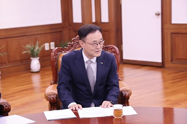 NSP통신-송치영 소상공인연합회장 (사진 = 소공연)