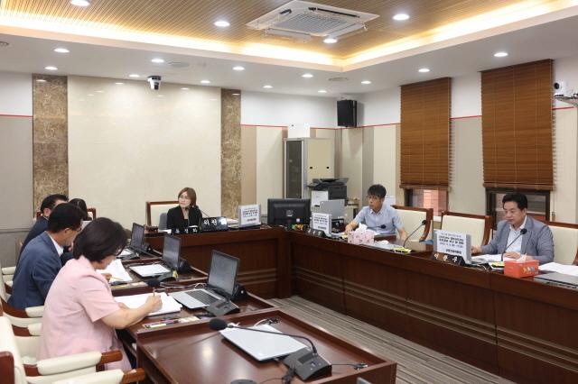 NSP통신-2025년도 행정사무감사 조치결과 보고 및 청취하는 평택시의회. (사진 = 평택시의회)