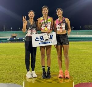 NSP통신-경주시청 육상팀이 제36회 KTFL 전국실업단대항육상경기대회에서 우수한 성적을 거두며 전국 무대에서 저력을 과시했다. (사진 = 경주시)