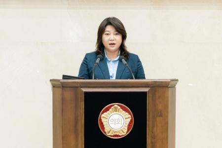 NSP통신-10일 열린 제295회 임시회 제2차 본회의에서 박희정 용인시의원이 5분 자유발언을 하고 있다. (사진 = 용인특례시의회)