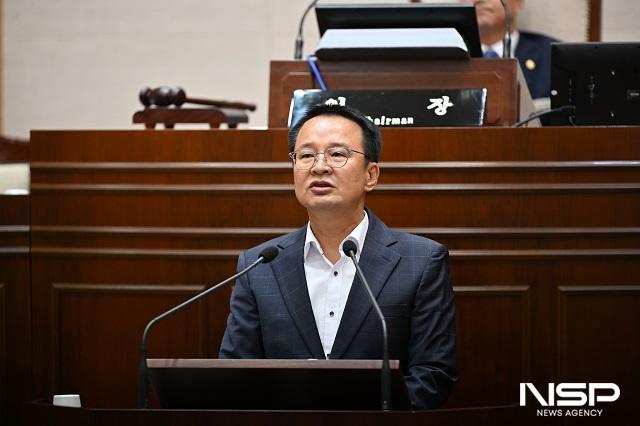 NSP통신-10일 김재천 완주군의회 부의장이 제295회 임시회 제1차 본회의 5분 자유발언을 하고 있다. (사진 = 완주군의회)