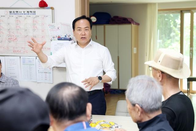 NSP통신-이권재 오산시장이 발언을 하고 있다. (사진 = 오산시)