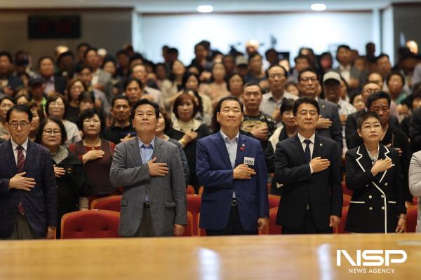 NSP통신-이광일 전라남도의회 부의장 출판기념회 절대로 정치하지 않겠습니다에 많은 시민과 지지자들이 참석했다. (사진 = 전라남도의회)