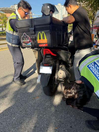 [NSP PHOTO]오산시, 이륜자동차 소음·불법개조 합동 단속 실시