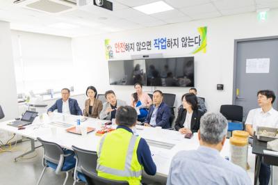 [NSP PHOTO]화성시의회 경제환경위원회 삼표산업 현장방문 실시