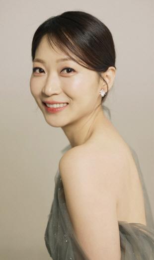 NSP통신-창작오페라 바람의 노래 강바람 역에 소프라노 홍혜란. (사진 = 성남문화재단)
