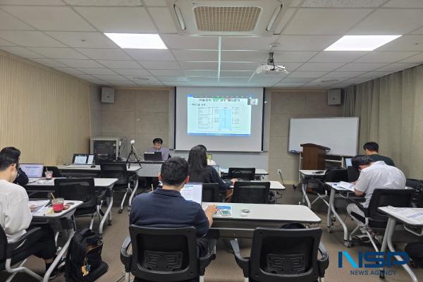 NSP통신-한국한의약진흥원 한의약혁신기술개발사업단은 지난 25일 서울 바비엥2 교육센터에서 2025년도 제3회 한의표준임상진료지침(CPG) 전문가 교육을 개최했다. (사진 = 한국한의약진흥원)