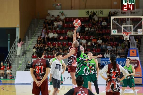 NSP통신-27일 경기 용인실내체육관에서 2025 희망의 씨앗과 스타와 함께하는 희망농구 장선경기가 열렸다. (사진 = 용인특례시)