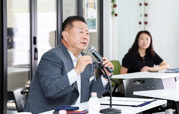 NSP통신-김경일 파주시장이 주민설명회 통해 성매매집결지 공간 전환 방향 공유 (사진 = 파주시)