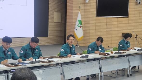 NSP통신-영주시 28일 오후 1시 강당에서 국가 정보시스템 장애 관련 긴급 대책회의 개최, 추석 명절 앞두고 시민 불편 최소화를 위해 행정력 집중 (사진 = 영주시)
