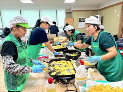 [NSP PHOTO]서울시 양천구 신정3동 지역사회보장협의체 추석 명절 음식 나눔 행사 개최