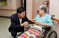 [NSP PHOTO]정철원 담양군수, 추석 앞두고 사회복지시설 위문