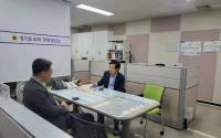 [NSP PHOTO]문형근 경기도의원, 노후 체육시설 게이트볼장 환경개선 논의