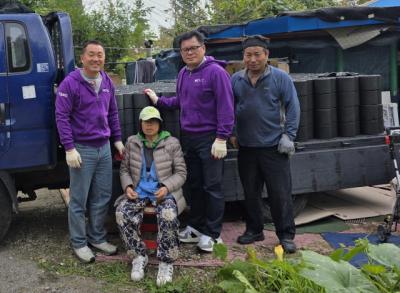 [NSP PHOTO]KCMC문화원둥글개봉사단 연탄 1000장반려용품 기부