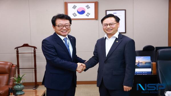 NSP통신-울진군은 최근 운항이 중단된 울진(후포)~울릉(사동) 항로의 조속한 정상화를 위해 정부에 지원을 요청했다. (사진 = 울진군)