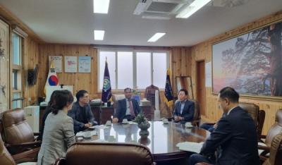 [NSP PHOTO]울진교육지원청 영남대학교 지역경제연구소와 교육 협력 방안 논의