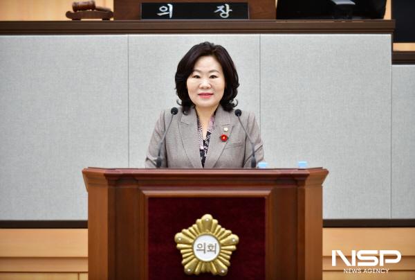 NSP통신-정신출 여수시의원이 제251회 임시회에서 국동항 일대의 주차난과 교통혼잡 문제를 지적하고 있다. (사진 = 여수시의회)
