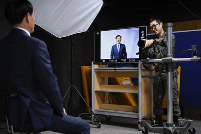 [NSP PHOTO]공군 제1전투비행단,  무공수훈자회 광산구지회 어르신 초청  효 사랑 사진 촬영