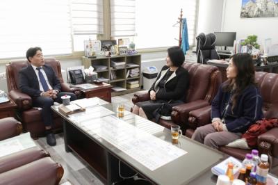 [NSP PHOTO]김운남 고양시의회 의장 이숙환 일산3동 신임 주민자치회장 면담