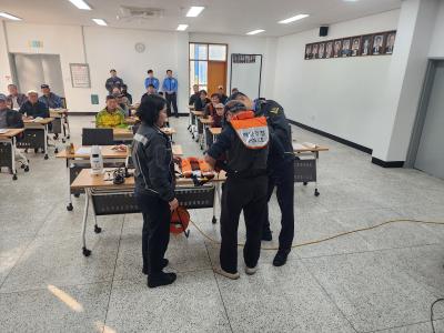 [NSP PHOTO]동해해경 11월부터 2인 이하 어선 구명조끼 상시 착용 의무화