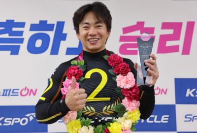 [NSP NEWS Image]경륜 황제 정종진, 완벽한 복수 성공…개장 31주년 대상 경륜 정상 등극
