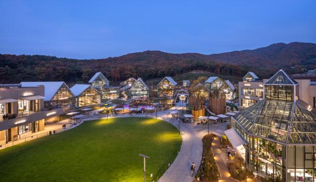 NSP통신-의왕시 제1회 건축문화상에서 대상을 수상한 롯데쇼핑 프리미엄아울렛 의왕점. (사진 = 의왕시)