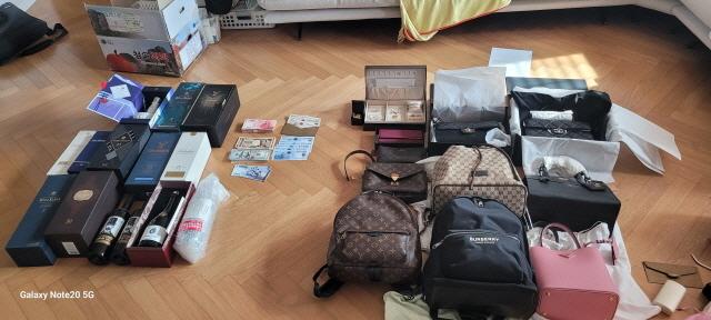 NSP통신-용인특례시가 고액체납자 대상으로 고강도 징수활동을 펼쳐 징수한 물품들. (사진 = 용인특례시)