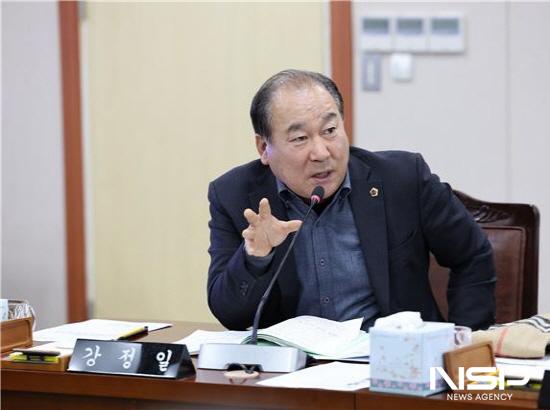 NSP통신-강정일 의원 건설교통국 행정사무감사에서 질의 (= 전남도의회)