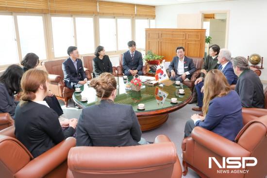 NSP통신-정인화 광양시장 아델베르트 슈티프터 김나지움(Adalbert Stifter Gymnasium) 교장단 일행 접견 (사진 = 광양시청)