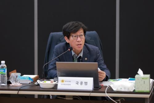 NSP통신-2025년 경기도의회 행정사무감사에서 국중범 경기도의원이 질의하고 있다. (사진 = 국중범 의원실)