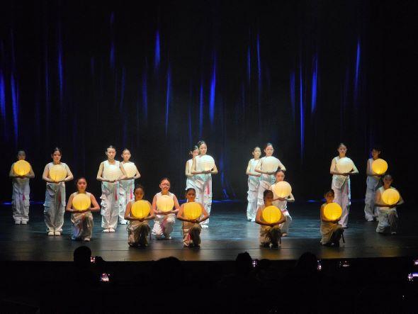 NSP통신-예천문화관광재단 2025 YC 댄스 크루 2.0 예천, 빛의 활 - 마음을 쏘다 정기공연 성료, 연습의 시간에서 무대의 순간 YC 댄스 크루 2.0의 아름다운 마무리 (사진 = 예천군)