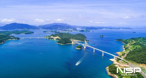 NSP통신-여수와 고흥을 잇는 해상교량 6개 구간의 백리섬섬길 (사진 = 여수시)