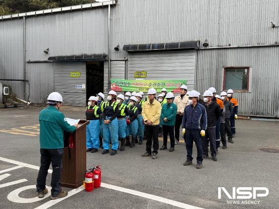 NSP통신-자체 소방훈련전 유의 사항 전달 (사진 = 광양시청)