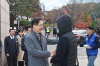 [NSP PHOTO]임종식 경북교육감, 수능 당일 시험장 방문...수험생 격려