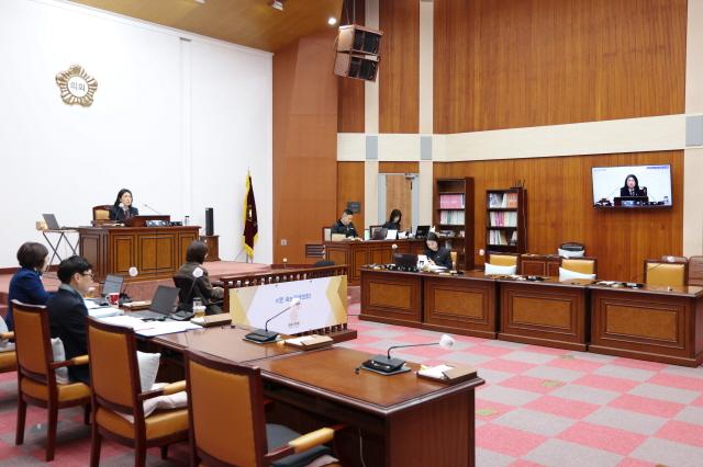 NSP통신-군포시의회 제284회 임시회-행정복지위원회 회의 모습. (사진 = 군포시의회)