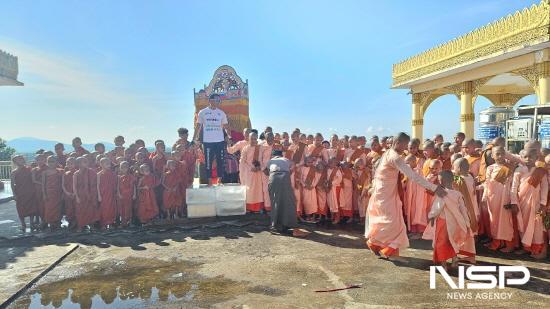 NSP통신-맨발의 사나이 조승환씨 얼음 위 맨발로 서 있기 5시간 30분 기록하며 세계신기록 경신 (= 광양시청)