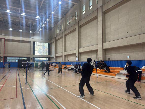 NSP통신-봉화군체육회 봉화국민체육센터 일원에서 제4회 봉화군체육회장배 청소년 어울림 한마당을 성황리에 개최, 스포츠를 통해 청소년 교류와 화합의 장 마련 (사진 = 봉화군)