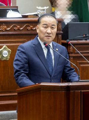 NSP통신-5분 발언에 나선 최동철 의원 (사진 = 강서구의회 제공)