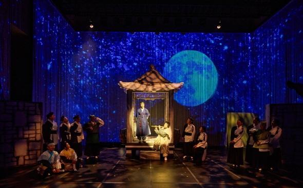 NSP통신-문화 분야에서는 안동시립종합예술단 창단 공약이 실현돼 창작공연 더 레시피를 선보였다. (사진 = 안동시)