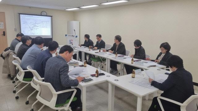 NSP통신-18일 시청 6층 회의실에서 열린 열수송관 파열 사고 재발방지 대책 회의 모습. (사진 = 안양시)