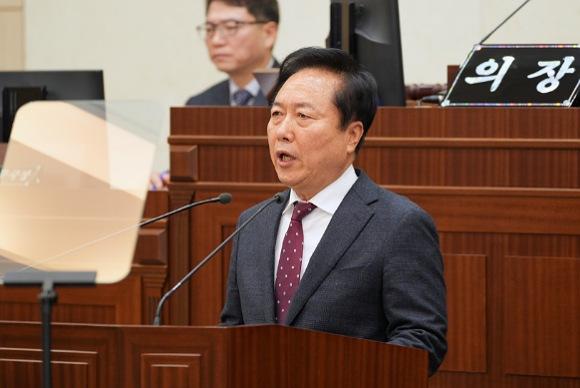 NSP통신-역점 시책 추진을 위해 안동시는 2026년도 예산을 총 1조 6640억 원으로 편성했다. 시는 한정된 재원을 시민 안전과 미래 성장에 우선 배분한다는 입장이다. (사진 = 안동시)