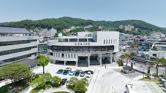 NSP통신-안동시의회 제263회 제2차 정례회 개회, 2025년도 행정사무감사, 2026년도 예산안 등 심의 (사진 = 안동시의회)