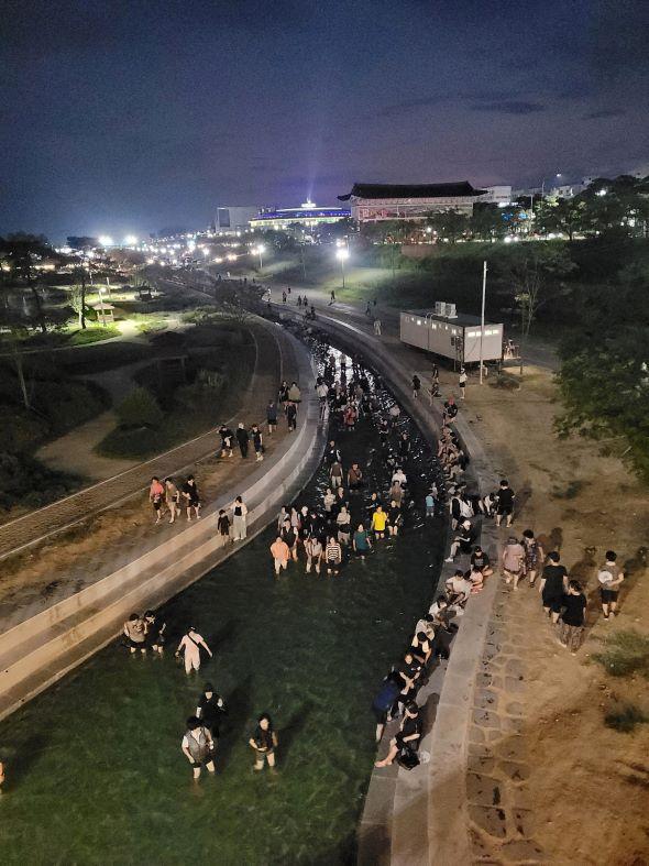 NSP통신-일상 속에 스며드는 건강한 변화, 안동시 시민의 일상을 건강으로 재설계하다, 걷기․출산․예방․취약계층 지원까지 생애주기 건강정책 확대, 데이터 기반 건강도시 전략으로 지속 가능한 건강관리 체계 구축 (사진 = 안동시)