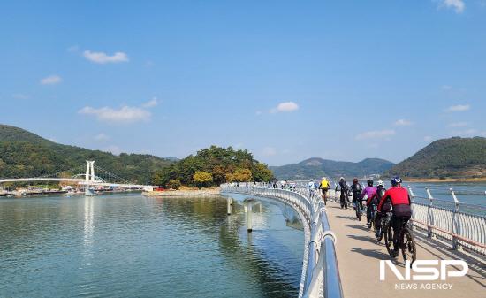 NSP통신-섬진강자전거길의 출발점이자 종착점인 배알도 (사진 = 광양시청)
