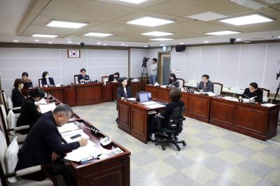 [NSP PHOTO]수원시의회 보건복지위 시민복지국 소관부서 행감 진행