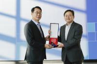 [NSP PHOTO]화성시, ASML 신속한 정착 도운 공로로 감사패 받아